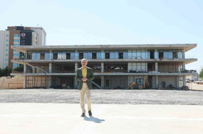 Çayırova Spor Lisesi inşaatının yüzde 80’i tamamlandı