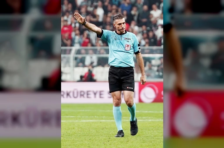 Çaykur Rizespor - Fenerbahçe maçının VAR’ı Özgür Yankaya oldu