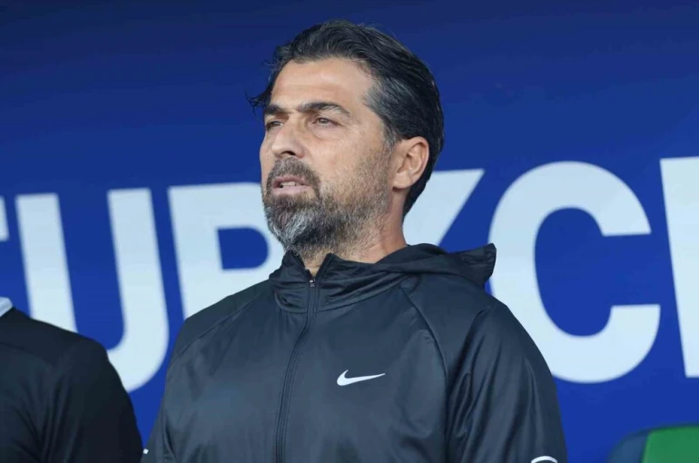 Çaykur Rizespor’da, İlhan Palut istifa etti