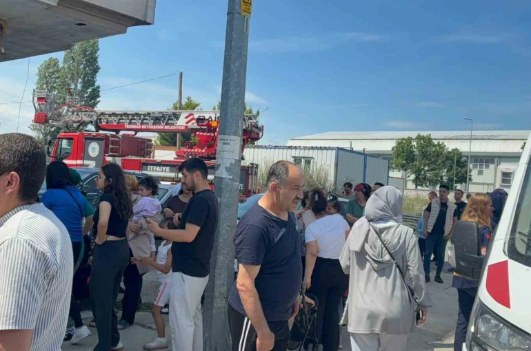 Çerkezköy’de apartman yangını paniğe neden oldu