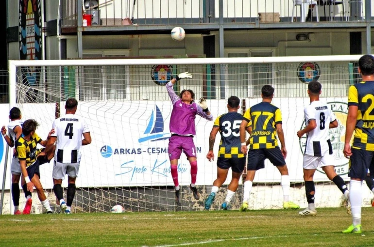 Çeşme’de derbi mücadelesinde gol sesi çıkmadı