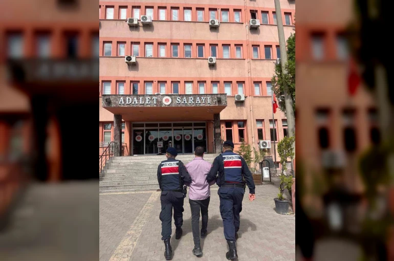 Cezaevi firarisi camide uyurken yakalandı