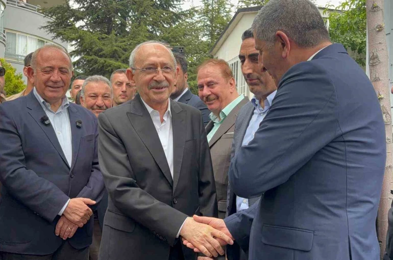 CHP Genel Başkanı Kılıçdaroğlu partililerle bayramlaştı