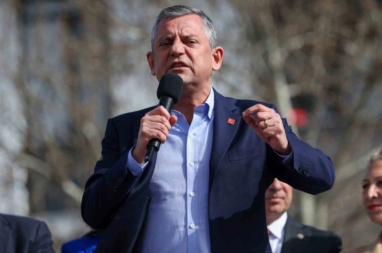 CHP Genel Başkanı Özel: "Egeliler hem kendi evlatlarına hem genel başkanlarına sahip çıktı"