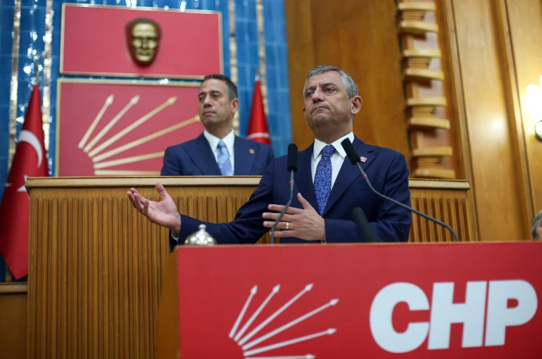 CHP Grup Başkanı Özel: "AK Parti'nin kötü planına kim yol veriyorsa hakkımı helal etmiyorum"