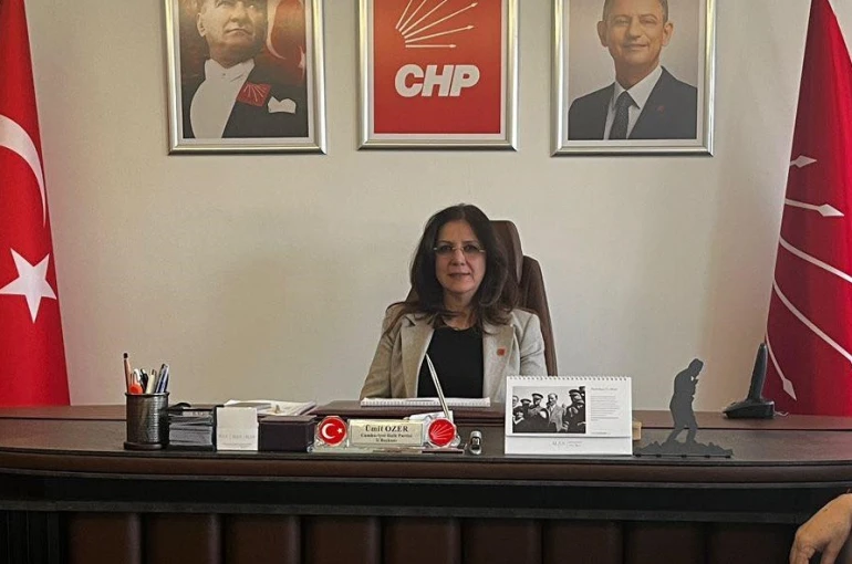 CHP İl Başkanı Özer istifa etti