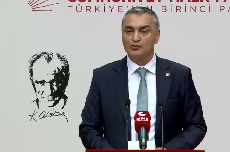 CHP Sözcüsü Sarı: "26 ilimizdeki yönetimin görevden alınma durumu söz konusudur"
