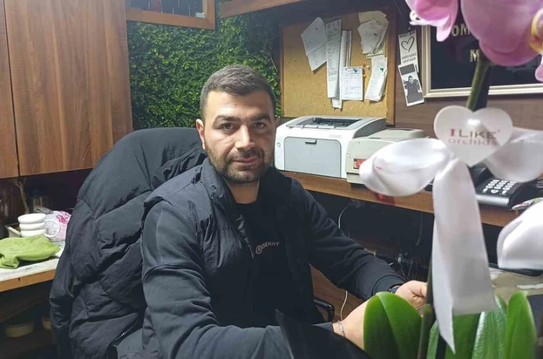 Çiçekçilerde ’24 Kasım’ yoğunluğu