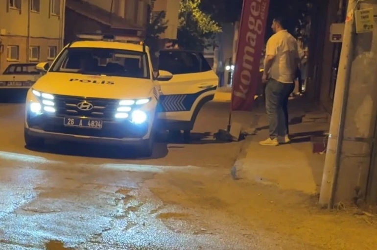 Çiğ köftecide tartışma karakolda bitti, sinir krizi geçiren kadın hastaneye kaldırıldı