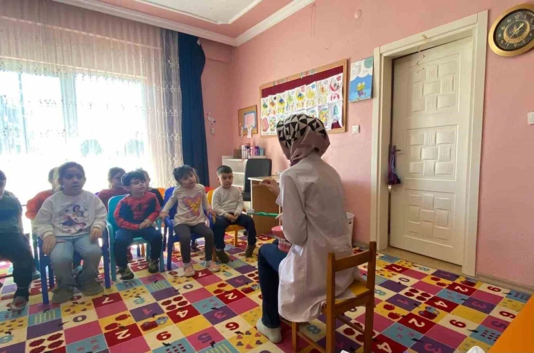 Çilimli’de miniklere ağız ve diş sağlığı eğitimi