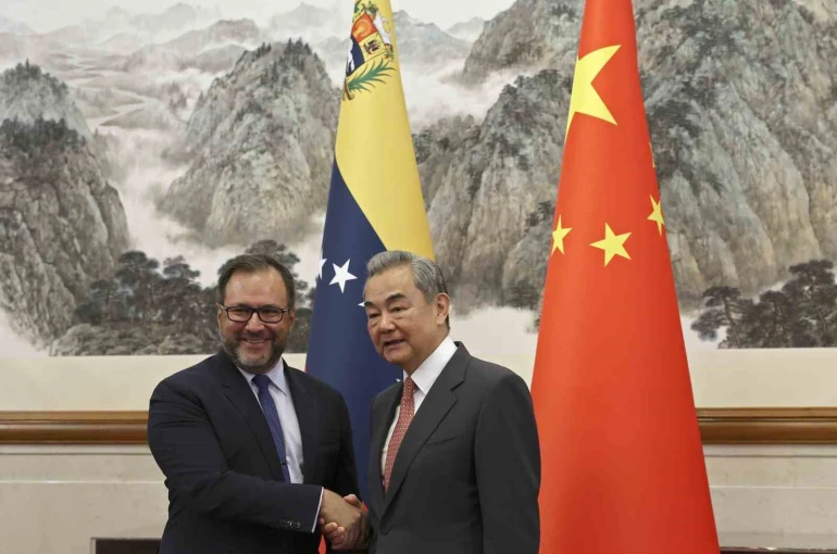 Çin’den Venezuela’ya destek 