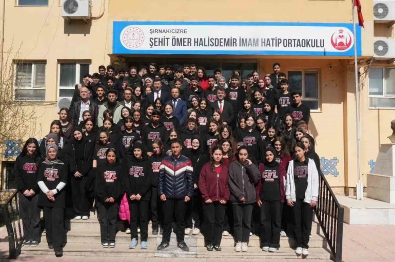 Cizre Kaymakamı Baycar, lise öğrencilerine tavsiyelerde bulundu