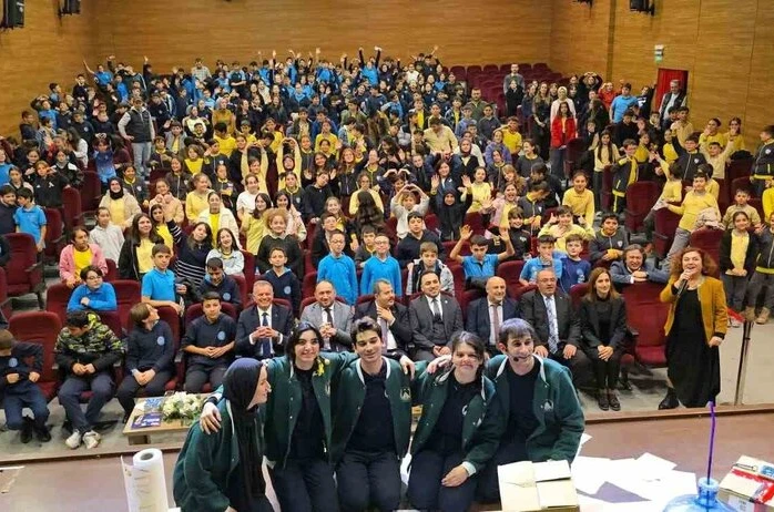 Çocuklara kooperatif bilinci: "Bir Kooperatif Macerası" sahnelendi