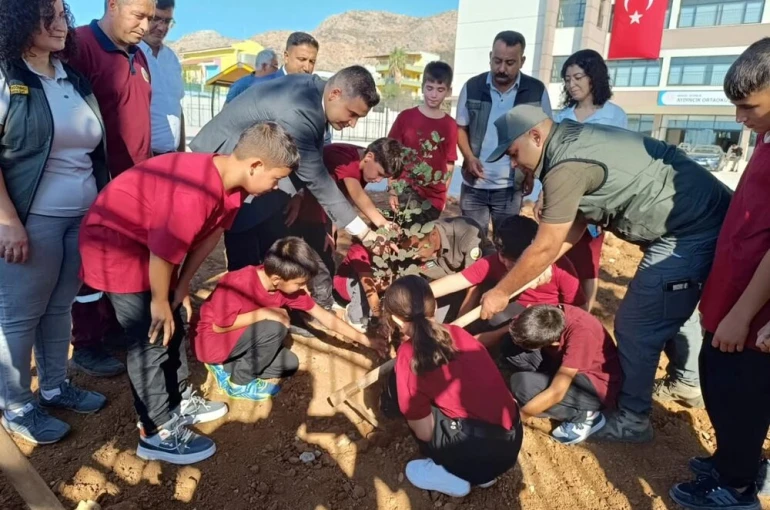 Çocuklara orman sevgisi aşılanıyor
