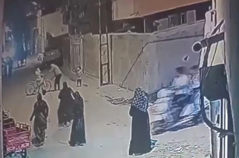 Çocukları sopayla döven şahıs serbest kaldı