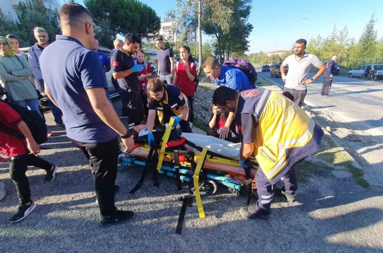 Çocukları taşıyan servis kazaya karıştı, veliler hastaneye koştu