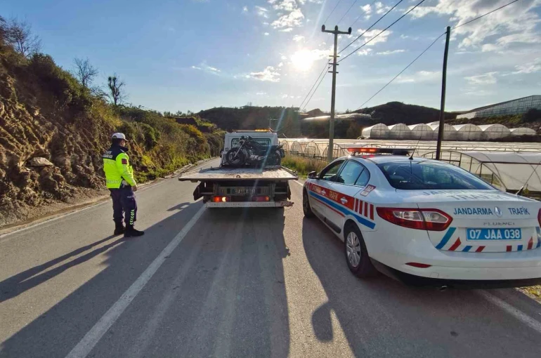 Çocukların motosikletli akrobasisine 37 bin lira ceza