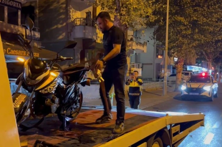 Çorlu’da abart egzozla gezen motosikletli alkollü çıktı