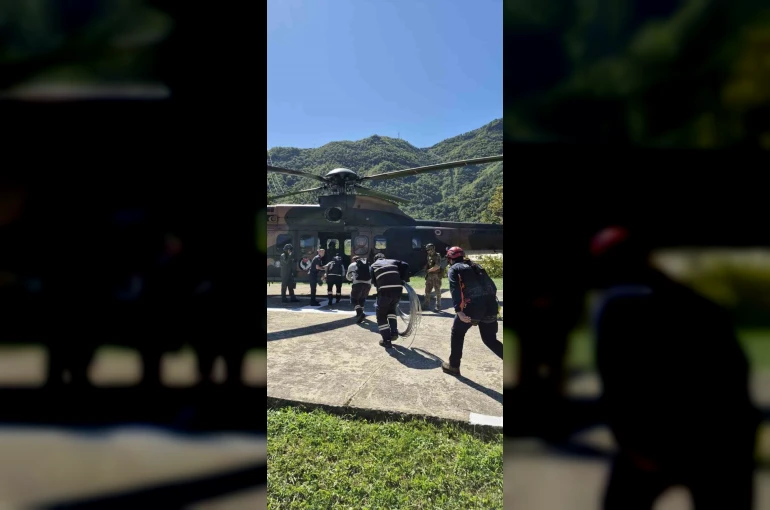 Çoruh Edaş’tan sel felaketinin yaşandığı Artvin’in dağ köylerine helikopterle müdahale