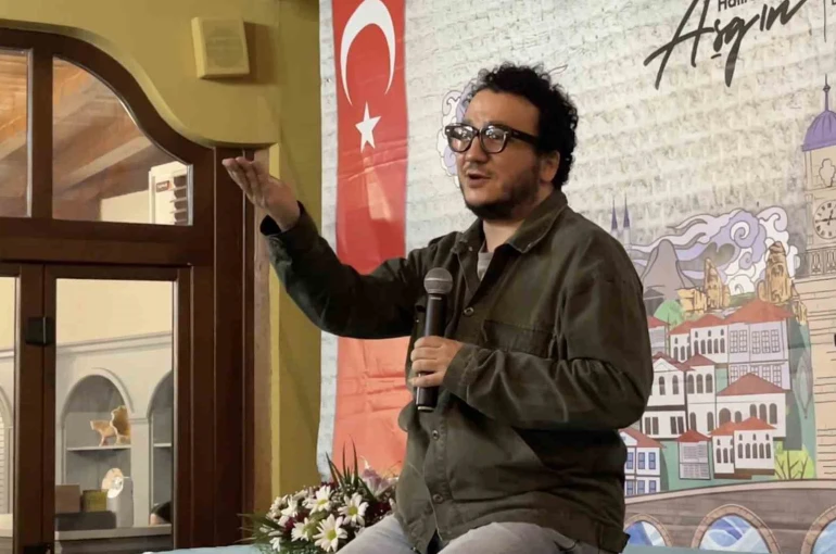 Çorum Belediyesi’nin "Han Sohbetleri"nde bilim dolu akşam