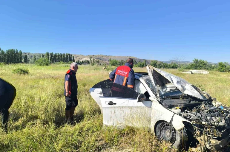 Çorum’da otomobil şarampole devrildi: 1 ölü