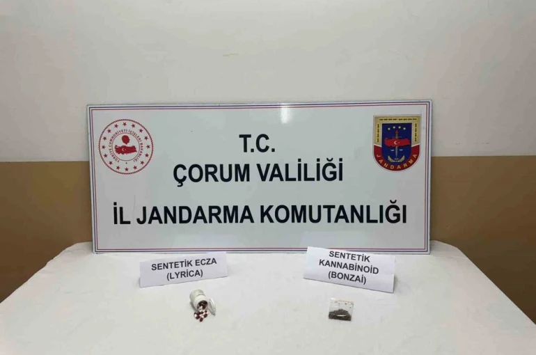 Çorum’da uyuşturucuyla yakalanan 2 şüpheli gözaltına alındı