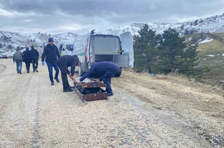 Çorum’da vücudu parçalanarak dere kenarına atılan adamın cansız bedeni morga kaldırıldı