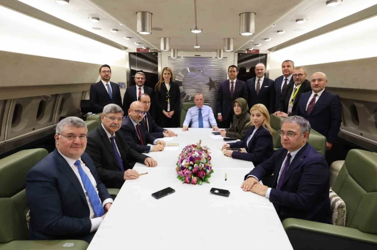 Cumhurbaşkanı Erdoğan: "ABD-İran meselesine sadece askeri pencereden bakmak, bölgeyi felakete götürür"