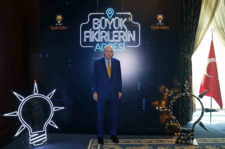 Cumhurbaşkanı Erdoğan: "Ailevi değerlerin muhafazasını bir milli güvenlik ve beka meselesi olarak görüyoruz" 