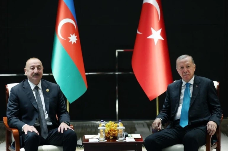 Cumhurbaşkanı Erdoğan, Azerbaycan Cumhurbaşkanı Aliyev’le görüştü