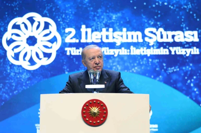 Cumhurbaşkanı Erdoğan: "Depremi kullanarak siyasi ve ekonomik fırsatçılık yapanlar bugün adalete hesap veriyor"