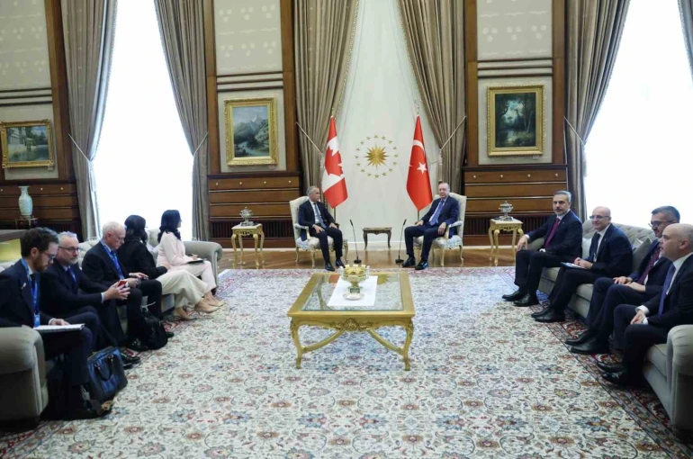 Cumhurbaşkanı Erdoğan, Kanada Başbakanı Mark Carney’i kabul etti