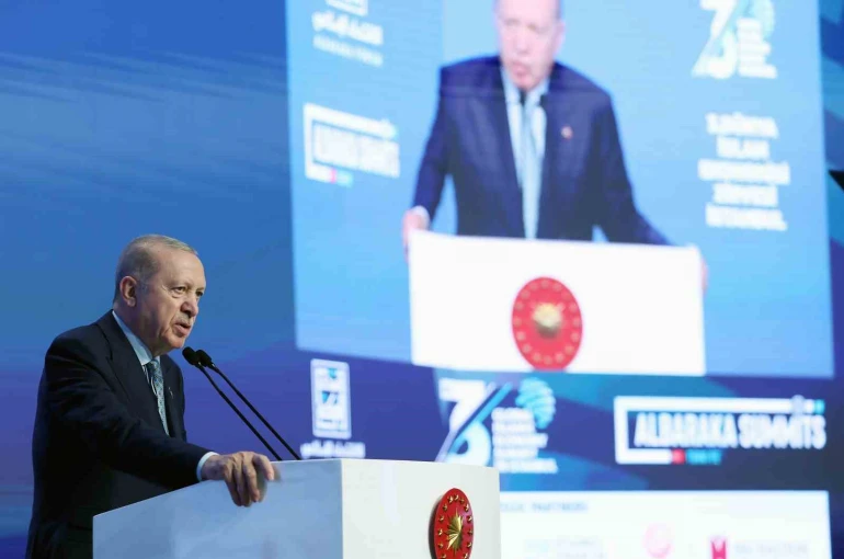 Cumhurbaşkanı Erdoğan: "Küresel İslami Ekonomi Zirvesi’nin hepimiz için ufuk açıcı, faydalı ve müşahhas neticelere vesile olmasını diliyorum"