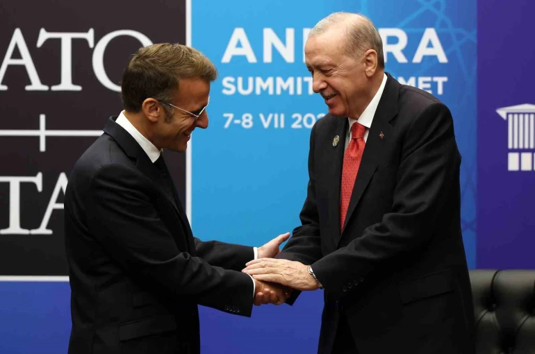 Cumhurbaşkanı Erdoğan, Macron ile görüştü