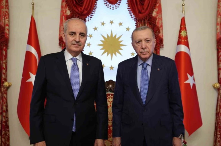 Cumhurbaşkanı Erdoğan, TBMM Başkanı Numan Kurtulmuş’u kabul etti