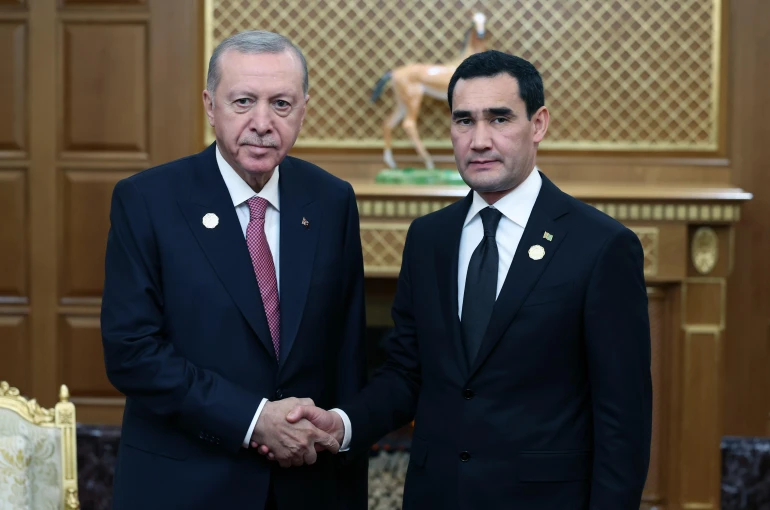 Cumhurbaşkanı Erdoğan, Türkmenistan Başkanı Berdimuhamedov ile görüştü
