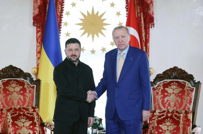 Cumhurbaşkanı Erdoğan, Ukrayna Devlet Başkanı Zelenskiy ile bir araya geldi