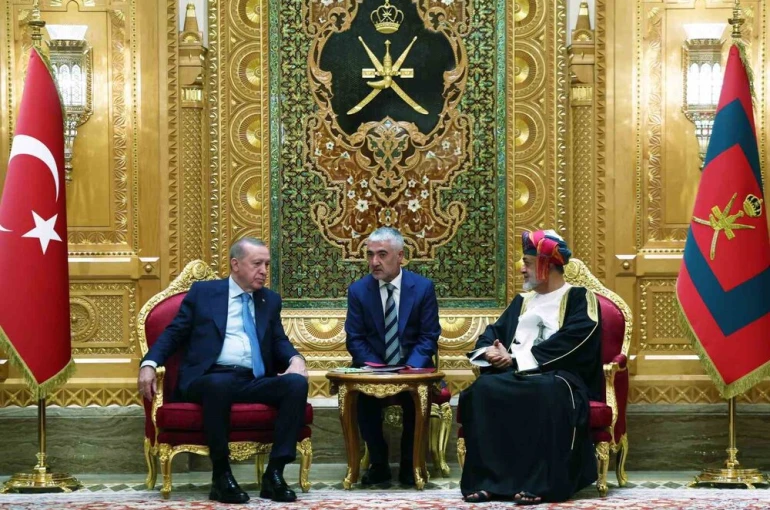 Cumhurbaşkanı Erdoğan, Umman Sultanı El Said ile bir araya geldi