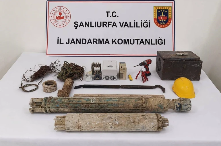 Dalgıç pompası hırsızları yakalandı