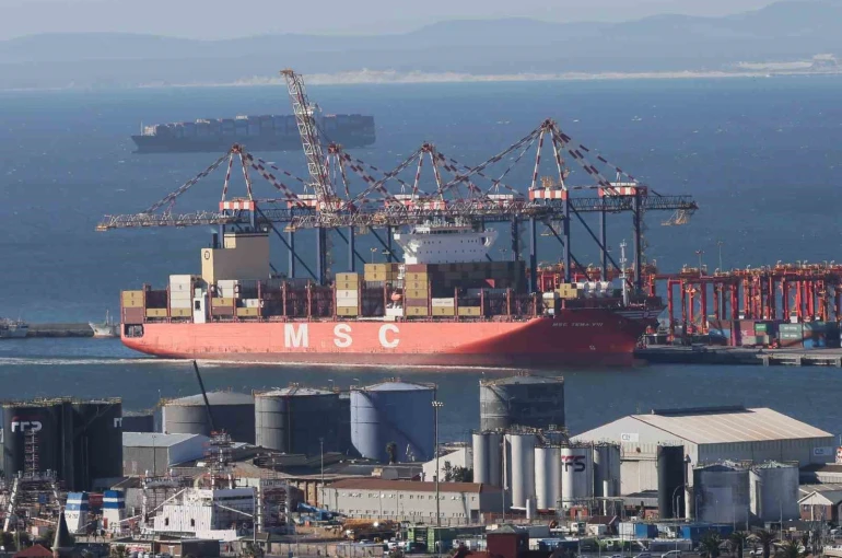 Danimarkalı taşımacılık şirketi Maersk’e "İsrail’e silah parçası taşıdı" suçlaması