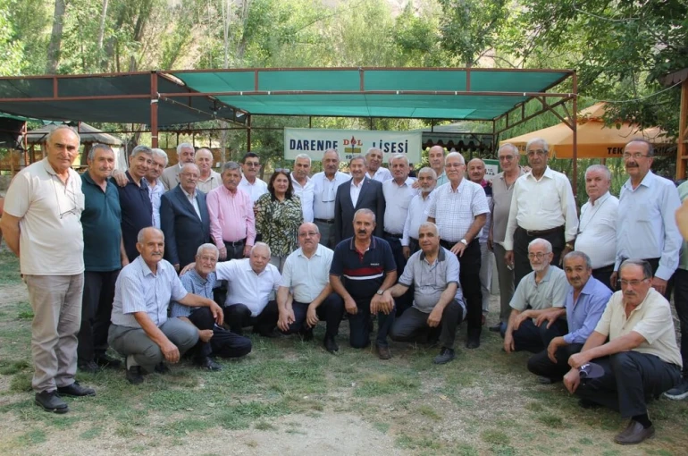 Darende Lisesi mezunları 47 yıl sonra buluştu