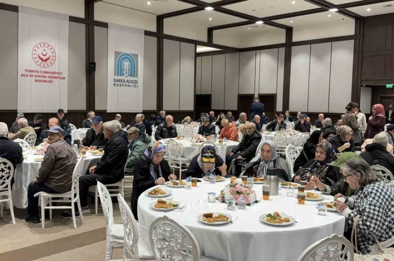 Darülaceze Sosyal Yaşam Şehri’nde Dünya Yaşlılar Günü kutlandı