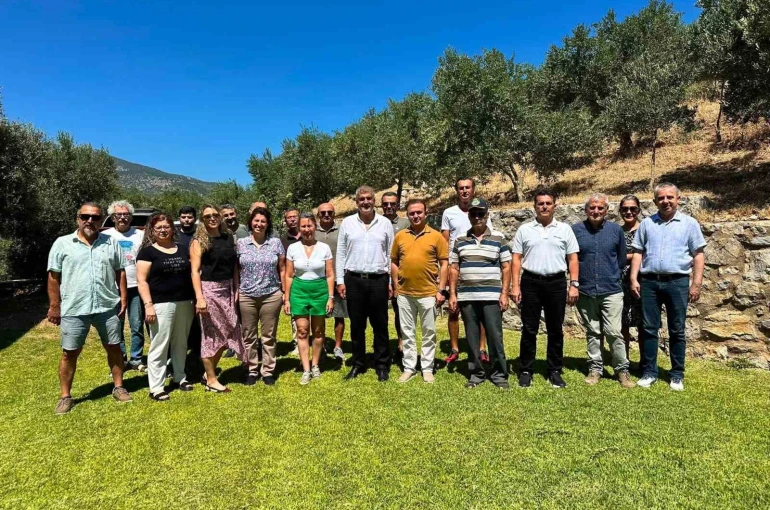 Datça’da zeytin ve badem üreticileri birliği resmen kuruldu