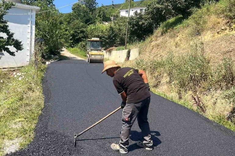 Dededüzü’nde yollar yenileniyor