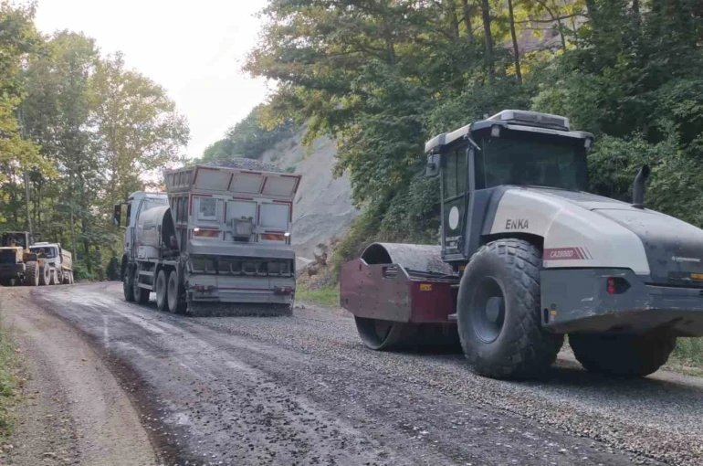 Değirmentepe’de sathi kaplama çalışması tamamlandı
