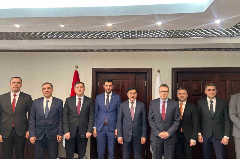 DEİK/Türkiye-Irak İş Konseyi Başkanı Halit Acar, Irak Merkez Bankası Başkanı Al-Alaq ile görüştü