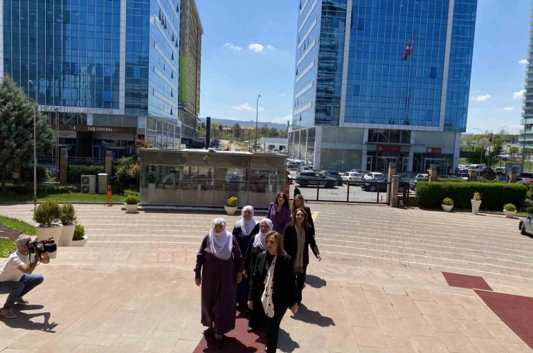 Dem Parti Sözcüsü Doğan’dan CHP’ye anneler günü ziyareti