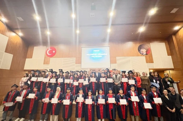Deneyap teknoloji atölyeleri Muğla’da mezuniyet coşkusu