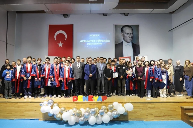 Deneyap Teknoloji Atölyesi’nde mezuniyet coşkusu