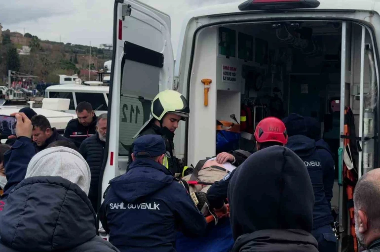Denizde çırpınan vatandaş sahil güvenlik ekiplerince kurtarıldı